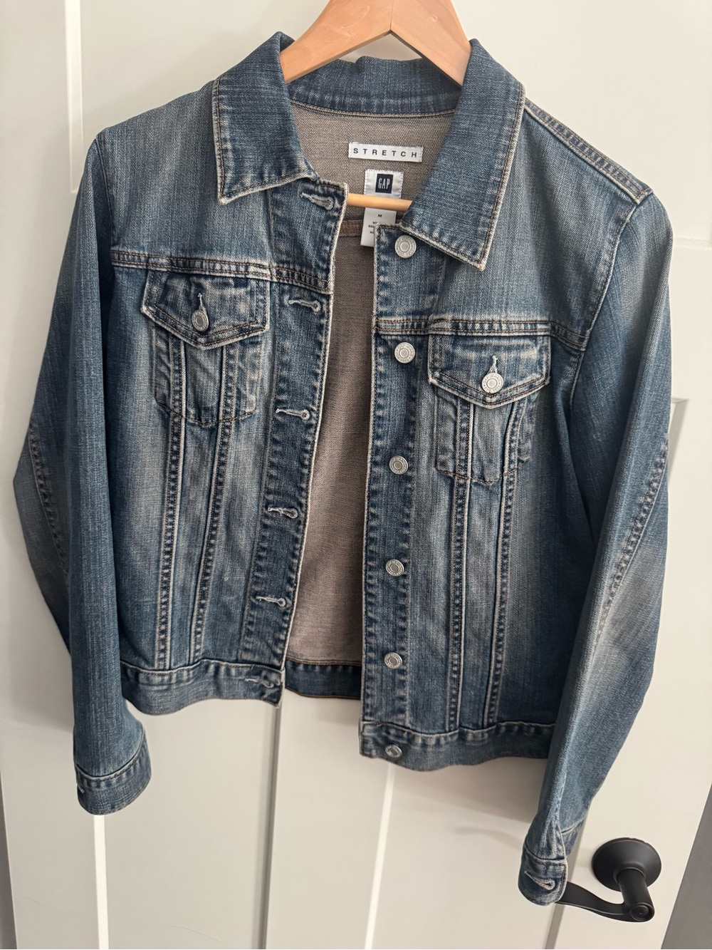 Vintage GAP Stretch Denim Jacket med Light Wash Blue barely worn